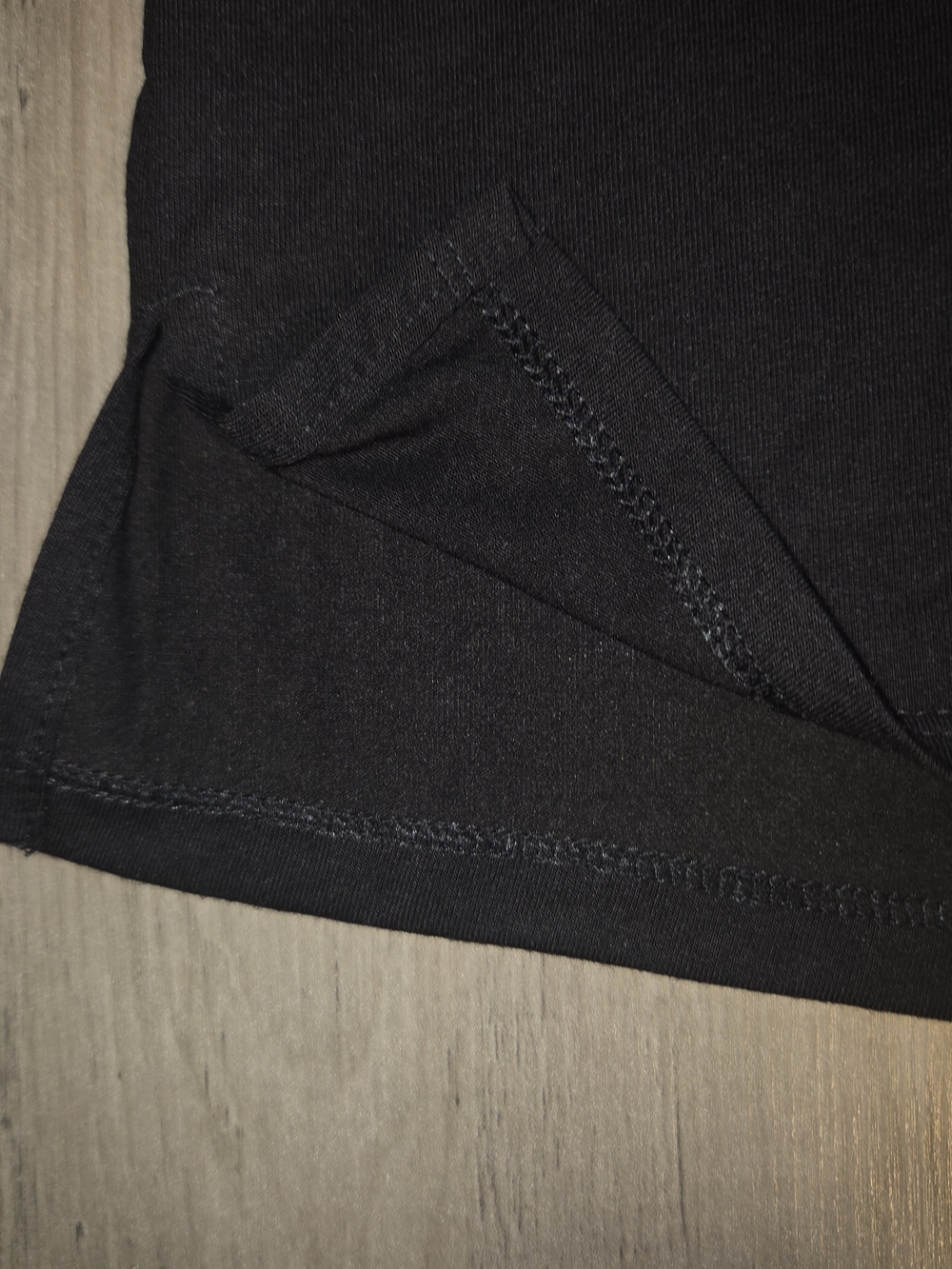 Old Navy Women’s Black Tank Top - Picture 3 of 4